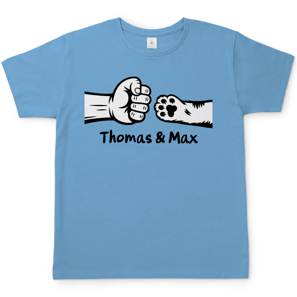 Herren T-Shirt Personalisiert - Mann und Katze Fistpump mit Namen