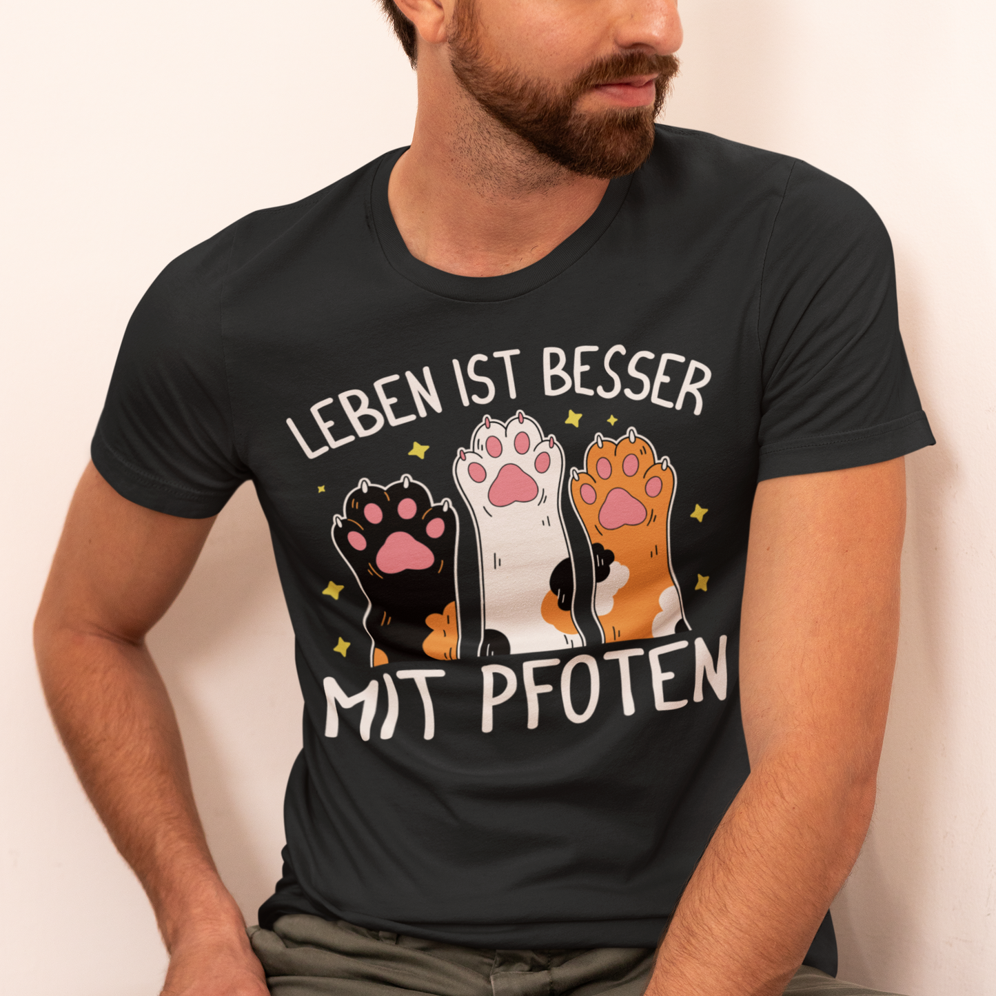Herren T-Shirt Leben ist besser mit Pfoten