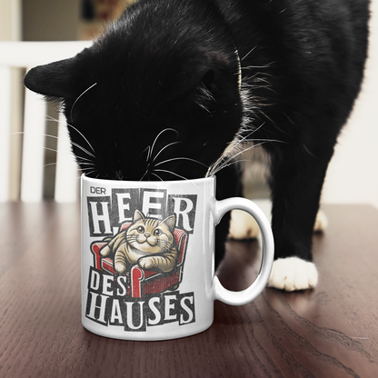 Tasse Der Heer des Hauses - Katze auf Sofa