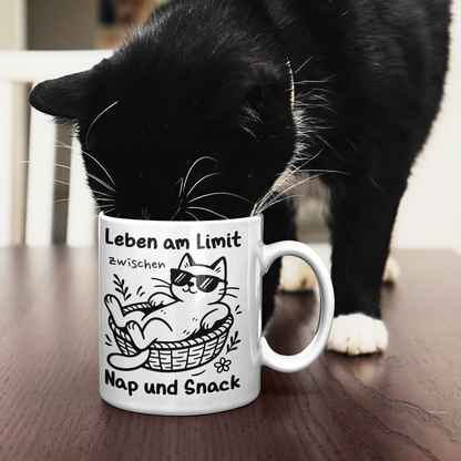 Tasse Leben am Limit zwischen Nap und Snack