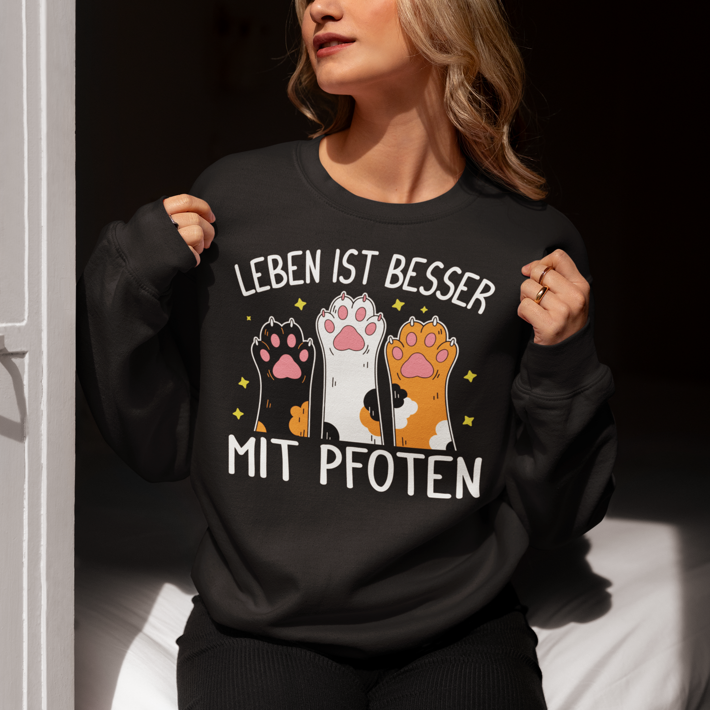 Damen Sweatshirt Leben ist besser mit Pfoten