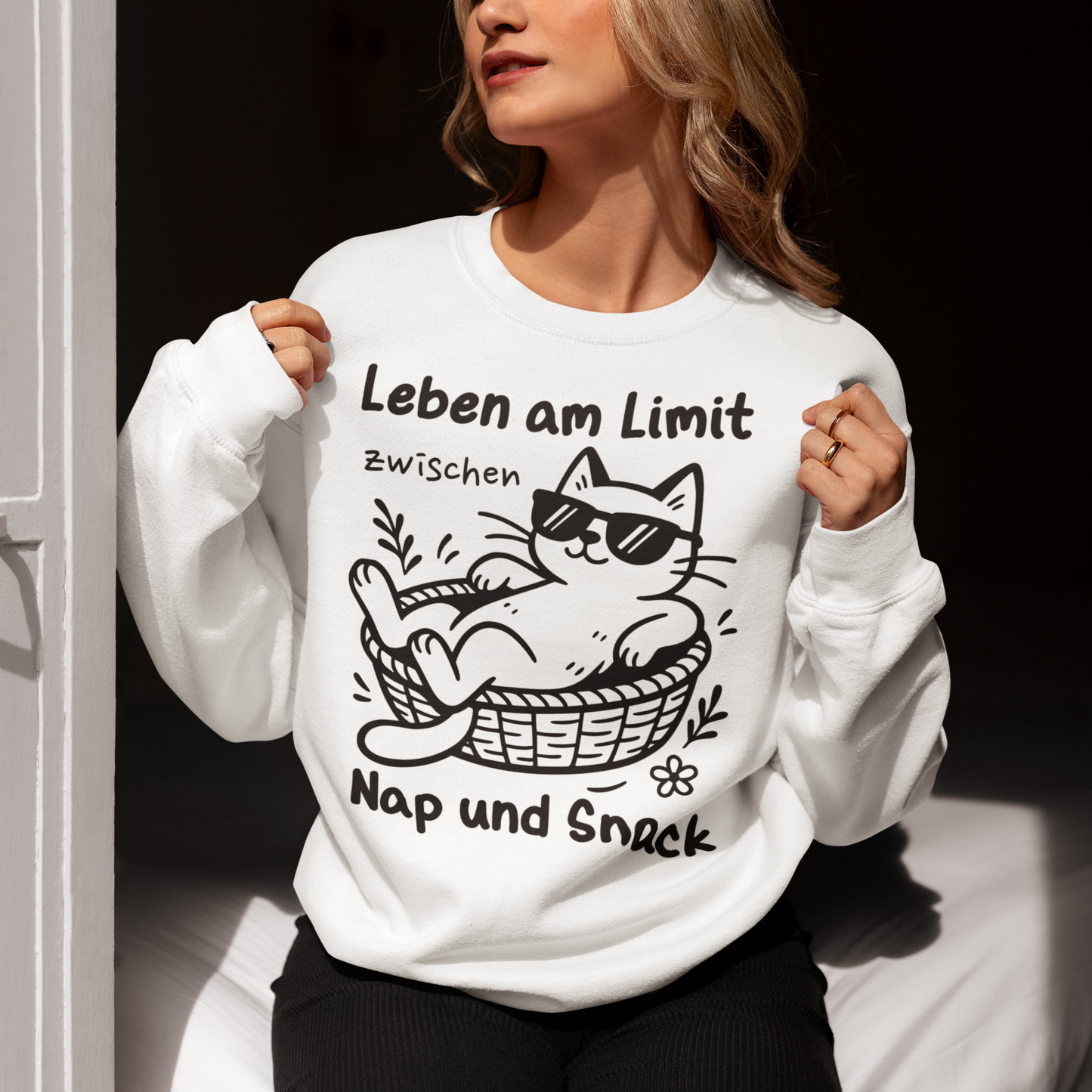 Damen Sweatshirt Leben am Limit zwischen Nap und Snack